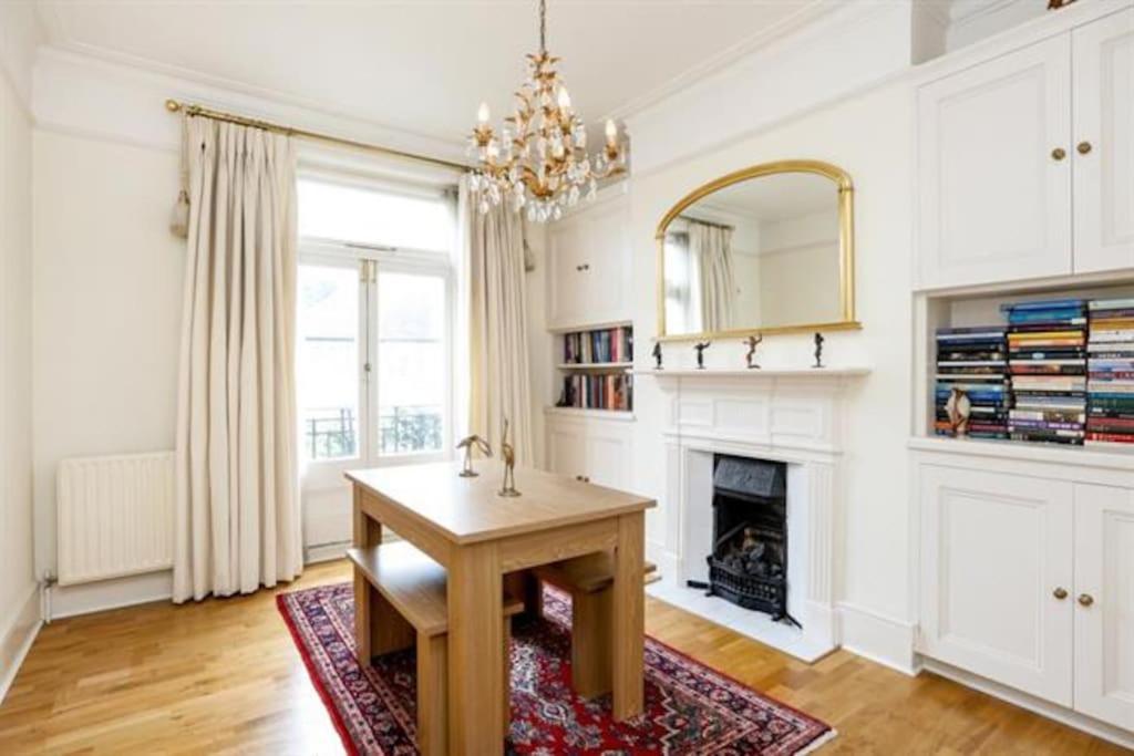 Large 3 Bed Flat In Central Wimbledon London Kültér fotó